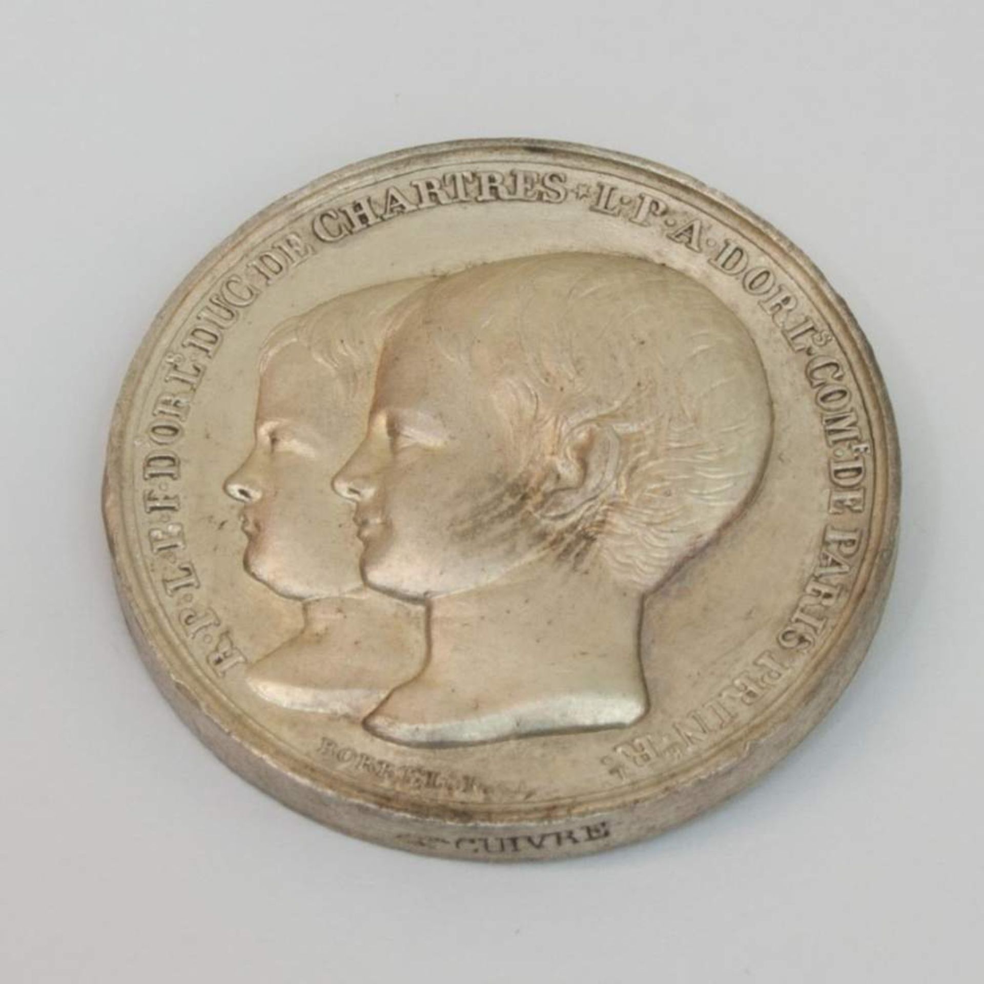 MedailleBildnisse des Ferdinand Herzog von Orleans u. Helene von Mecklenburg Schwerin, verso - Bild 2 aus 2
