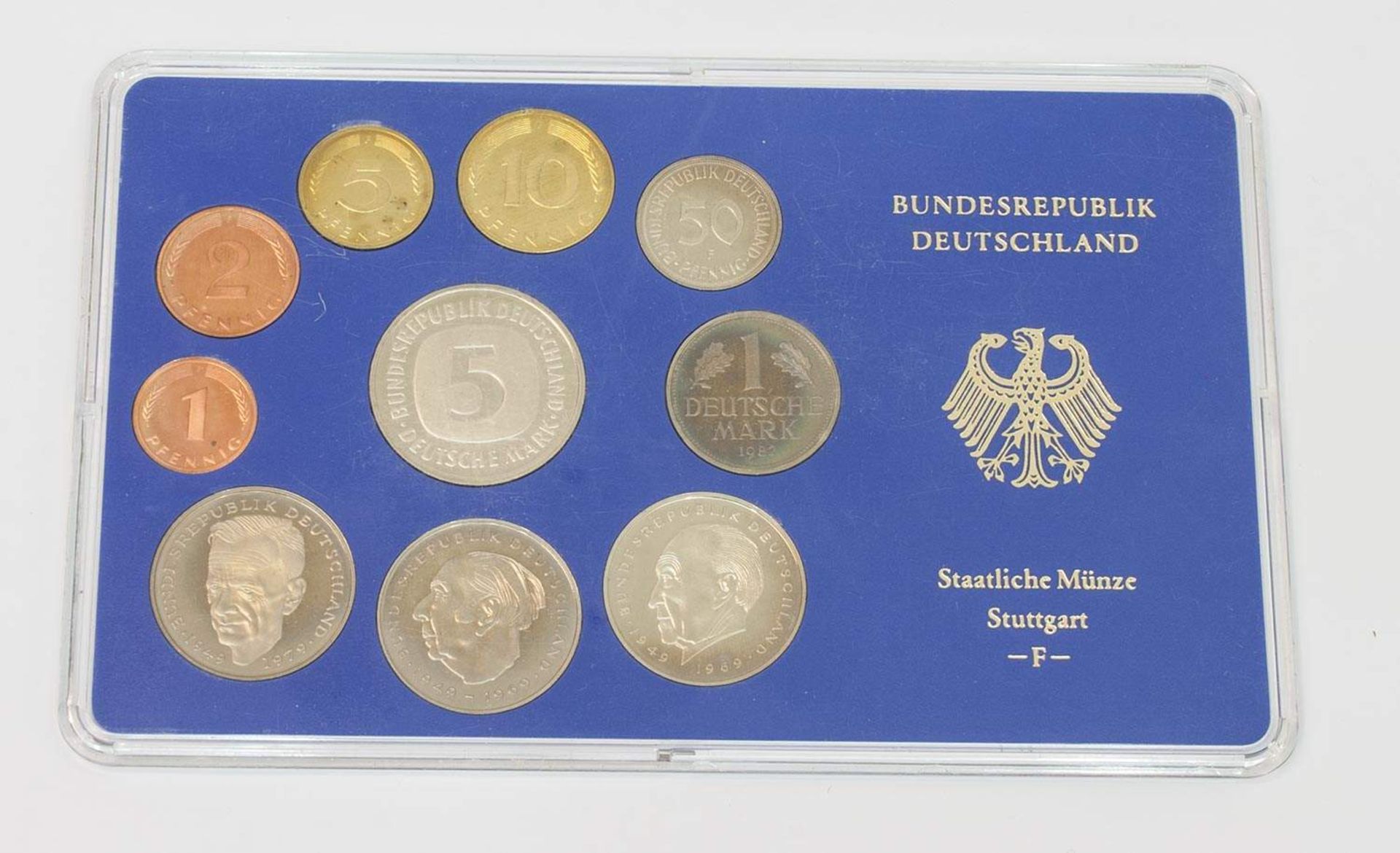 MünzsatzBRD 1982 F, 5 Mark - 1 Pfennig, dabei 3 x 2 Mark, stgl.Aufrufpreis: 5 EUR