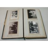 Jugendstilfotoalbumum 1910, mit 61 Fotografien, mit großer Schnalle im Stil der Zeit