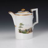 Reserve: 60 EUR        Kännchen mit Landschaftsmalerei, Meissen. Blauschwerter, um 1820, 1