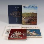 5x Meissen. Menzhausen: "Alt-Meißner Porzellan in Dresden". Berlin 1988, 212 Seiten.