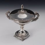 Reserve: 550 EUR        Große silberne Zuckerschale. Stockholm 1829. Jahreszeichen/Kronenmarke/