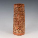 Reserve: 120 EUR        Große bemalte Vase. Maya-Stil, Departamento Petén/Guatemala. Rötlicher Ton