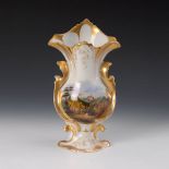 Ansichtenvase, Krister. Strichmarke KPM, um 1850/60. Blütenkelchförmige Vase mit reicher