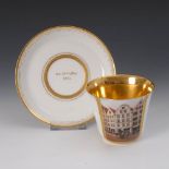 Reserve: 190 EUR        Ansichtentasse. Ungemarkt, 1871. Konische Tasse mit Rocaillehenkel und