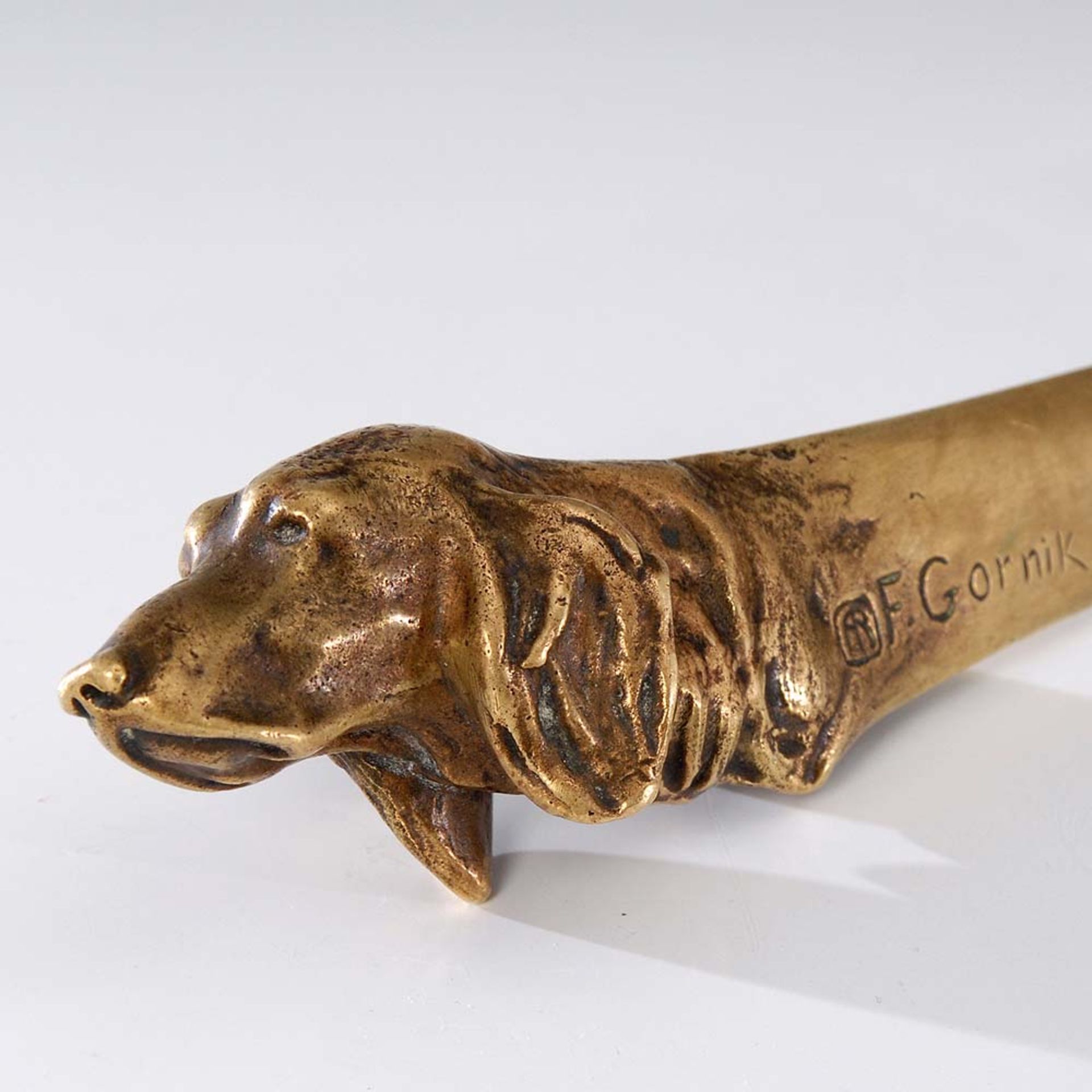 Gornik, Friedrich: Brieföffner mit Hundekopf. Bronze, bezeichnet, Gießer-Marke Arthur Rubinstein