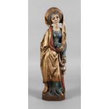 Heiligenfigur Elisabeth von Thüringen 20. Jh., rückseitig monogrammiert RM, Holz geschnitzt,