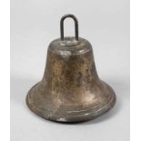 Elektrische Glocke um 1900, Bronze gegossen, mit schlichten Rillenbändern verziert, im Boden