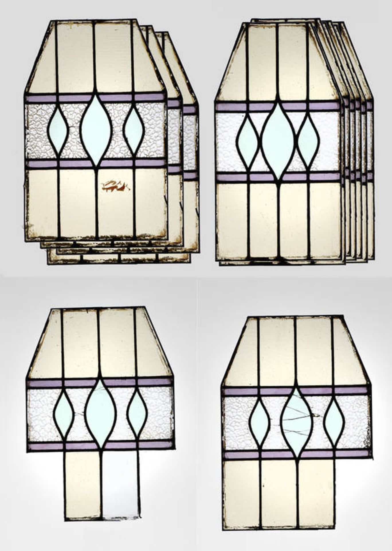 Konvolut Bleiverglasungen
um 1920, Ornament- und Farbglas, mit schlichtem geometrischen Motiv, 7 + 6