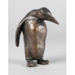 Franz Josef Lipensky, Pinguin
2. H. 20. Jh., am Stand undeutl. geritzt monogrammiert "FL" sowie