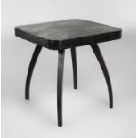 Tisch Jindrich Halabala
Modell H-259, 1930er Jahre, Eiche furniert, schwarz gebeizt und gekalkt,
