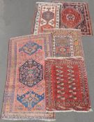 Konvolut mit 5 Orientbrücken, alt.Bis 224 cm x 124 cm.Mindestpreis: 50 EUR5 old Oriental rugs.Up