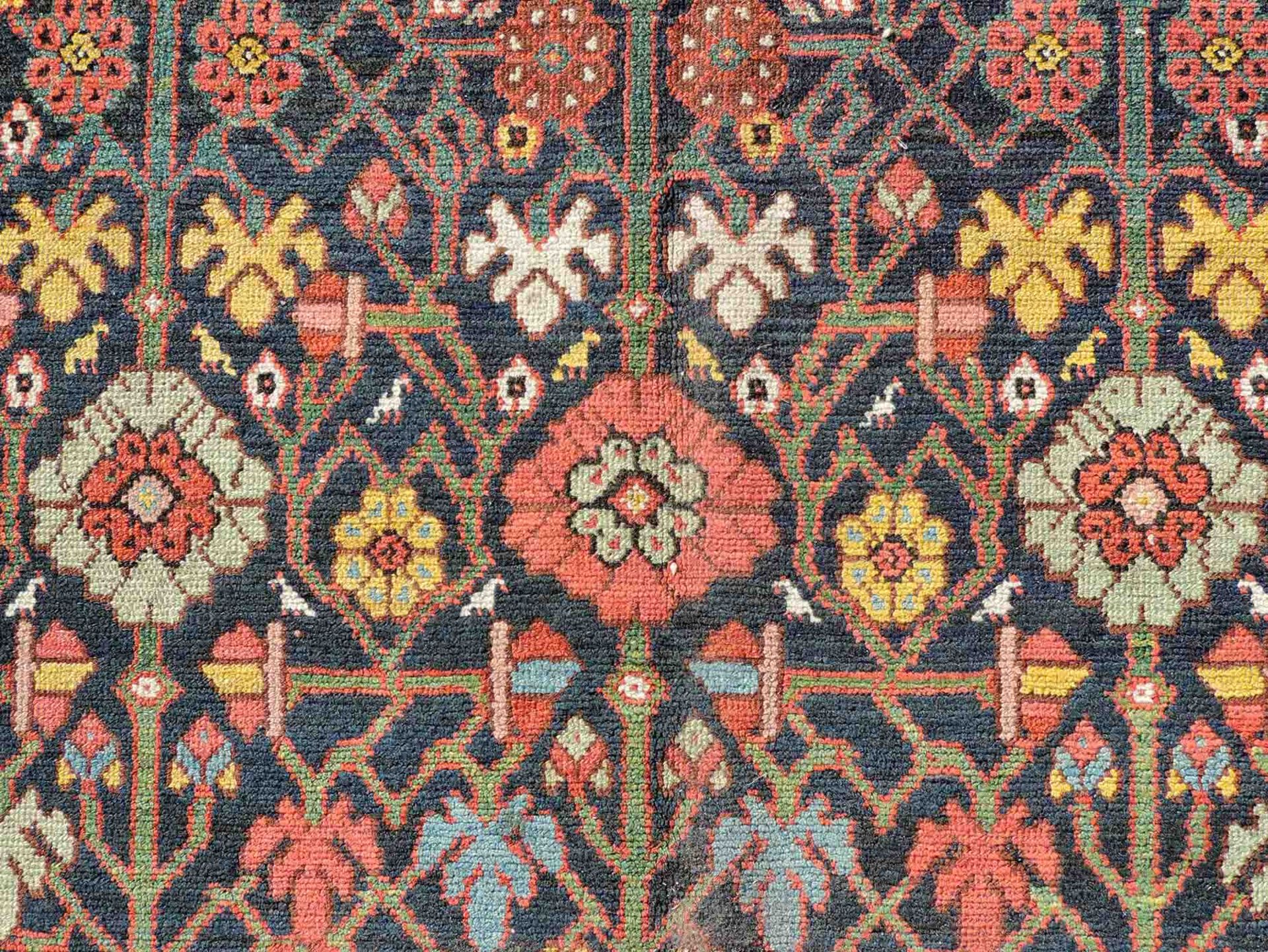 Hamadan Kelly. Iran, antik, um 1880.346 cm x 161 cm. Handgeknüpft, Wolle auf Wolle, Naturfarben. - Image 5 of 7