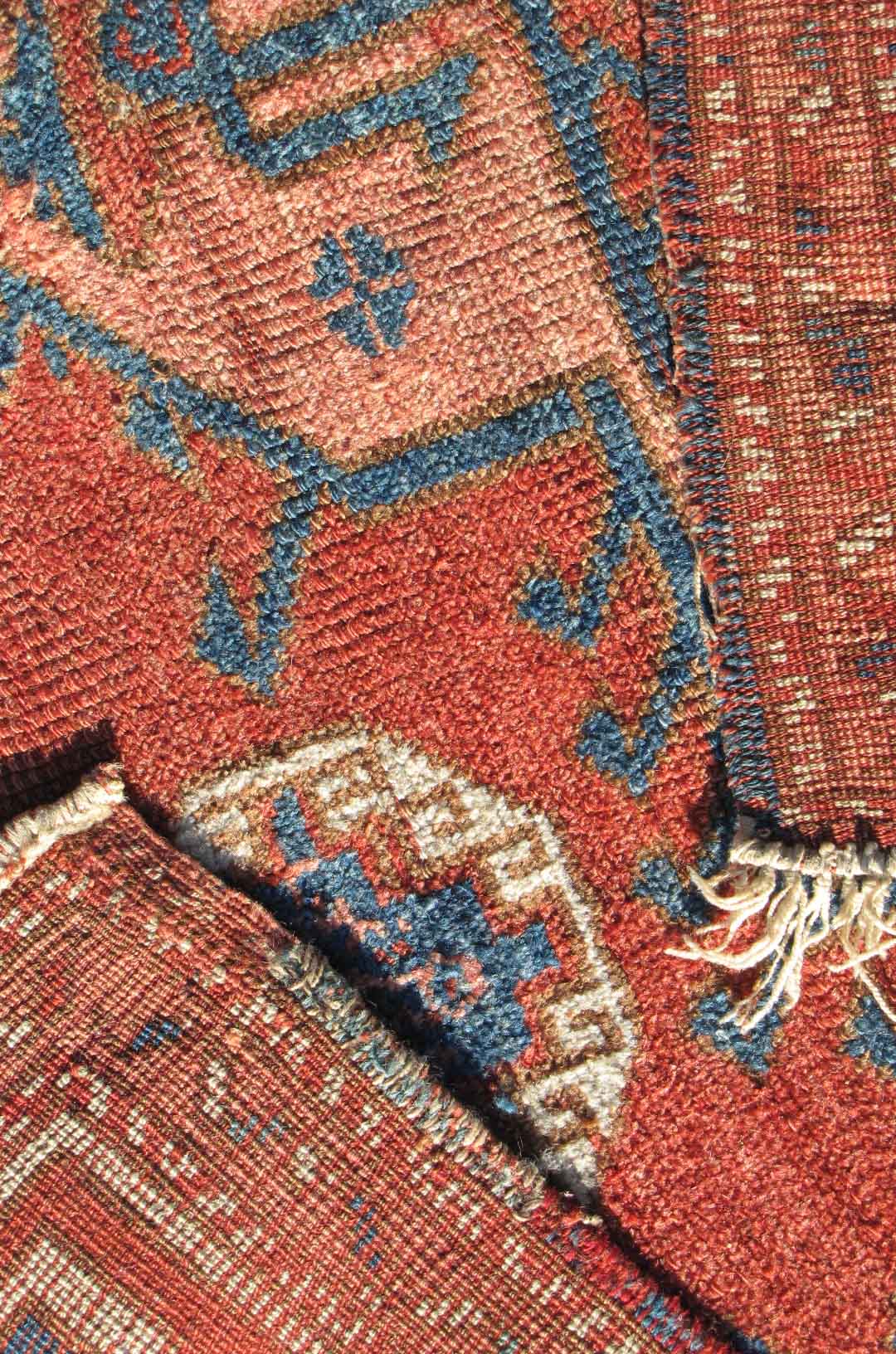 Bergama. West-Anatolien, Türkei, antik, circa 1800.213 cm x 168 cm. Handgeknüpfter Dorfteppich. - Image 6 of 6