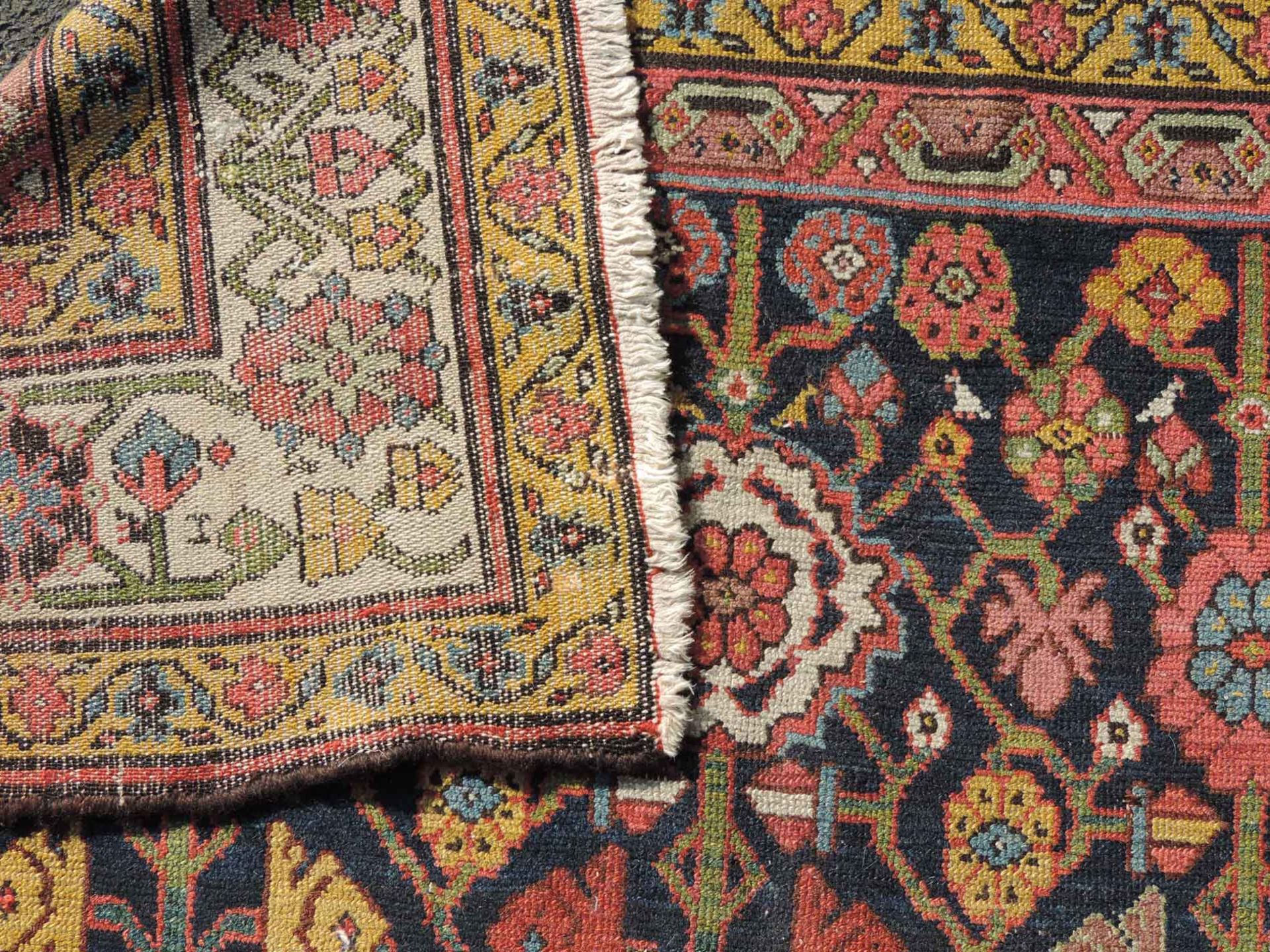 Hamadan Kelly. Iran, antik, um 1880.346 cm x 161 cm. Handgeknüpft, Wolle auf Wolle, Naturfarben. - Image 7 of 7