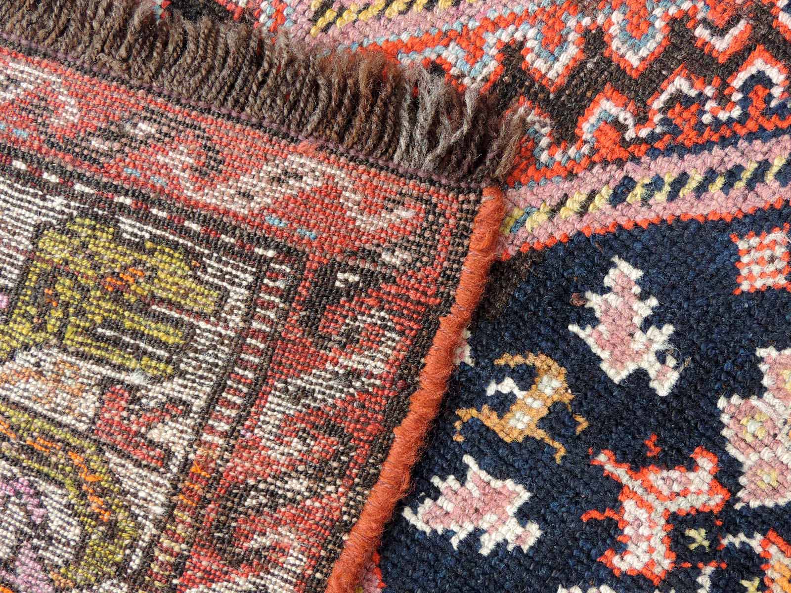 Shiraz Teppich. Iran, alt, um 1930.300 cm x 128 cm. Handgeknüpft, Wolle auf Wolle.Mindestpreis: - Image 8 of 8