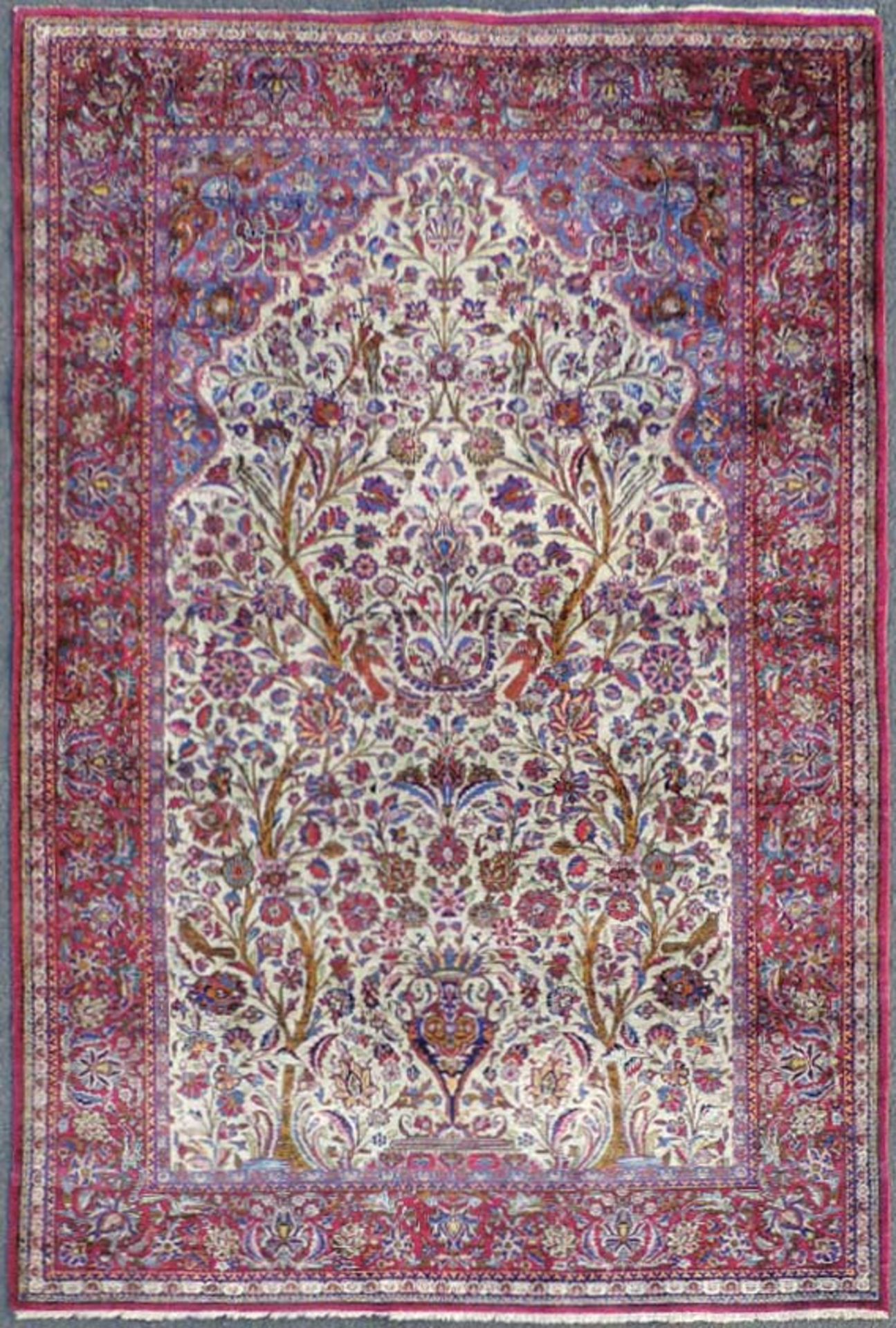 Keschan Paradiesteppich. Seide auf Seide, selten fein. Iran, alt, um 1920.198 cm x 131 cm.