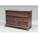 A WALNUT COMMODE, EMILIA 18TH CENTURY rectangular top with fluted edge. Front with three drawers,