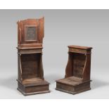 PAIR OF KNEELING STOOLS IN SOFT WOOD, ANCIENT ELEMENTS open front and curled uprights. Shelf-