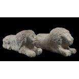 TWO RARE SCULPTURES OF LIONS, CENTRAL ITALY GOTHIC PERIOD

sculpted stone. Figures crouching.