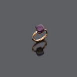 RING BY POMELLATO in yellow gold 18 kt., with central amethyst. Overall weight, gr. 7,50.