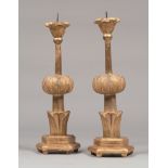 PAIR OF CANDLEHOLDERS IN GILTWOOD, ANTIQUE ELEMENTS

unusual shape, shaft as leaved pumkin and