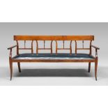 BENCH IN CHERRY WOOD, PERIODO DEL DIRETTORIO

seat with black leather upholstery. 

Size cm. 88 x