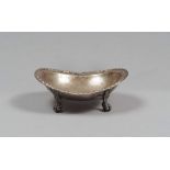 SMALL BASIN IN SILVER, 20TH CENTURY

body ship-shaped, feet eagle-shaped

Size cm. 5,5 x 12 x 9,