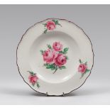 PLATE IN PORCELAIN, MEISSEN LATE 19TH CENTURY

white glazing and polychrome, decorated with