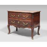 SMALL DRESSER IN OAK, PROVENCE ELEMENTS OF THE 18TH CENTURY

two drawers in front. Rounded corners.