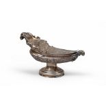 OIL LAMP IN SILVER, PROBABLY ROMA PAPAL STATE 18TH CENTURY

Size cm. 12 x 8 x 19,5, weight gr. 281.