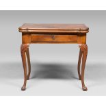 CARD TABLE IN LIGHT MAHOGANY, EMILIA LATE 19TH CENTURY

Size cm. 84 x 92 x 48.