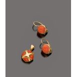 SET WITH PAIR OF EARRINGS AND PENDANT

yellow gold 18 kt. with corals sculpted in sun shape.

Length