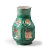 SMALL VASE IN CERAMIC, C.A.S. VIETRI  1970s
stylized pattern on green base.
Size cm. 16 x 10.