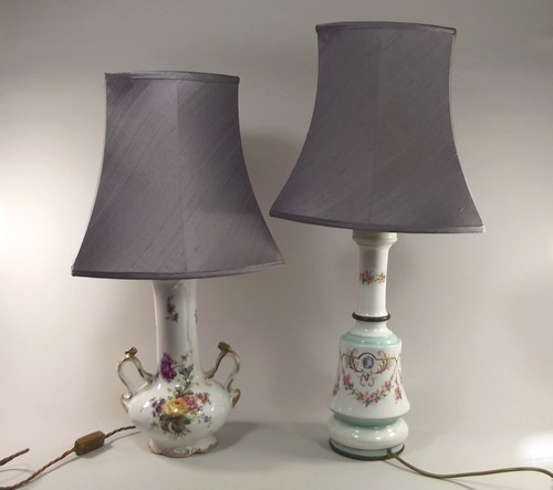 TABLE LAMPS.