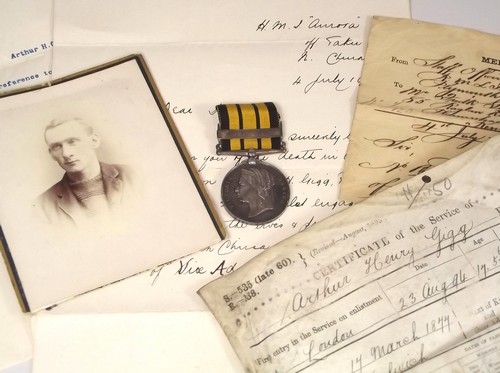 CRIMEA MEDALS & RELATED ITEMS.
Medals & other items relating to Frederick Gigg & his two sons - Bild 5 aus 5