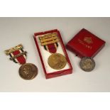 VICTORIA JUBILEE MEDAL ETC.
A cased Victoria Diamond Jubilee 25mm silver medal & two London County