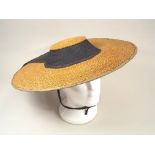 STRAW SUN HAT.