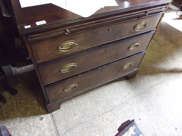 CHEST OF 3 DRAWERS WITH BRUSH SLIDE 34" WIDE WITH OVAL BRASS FURNITURE ON BRACKET FEET