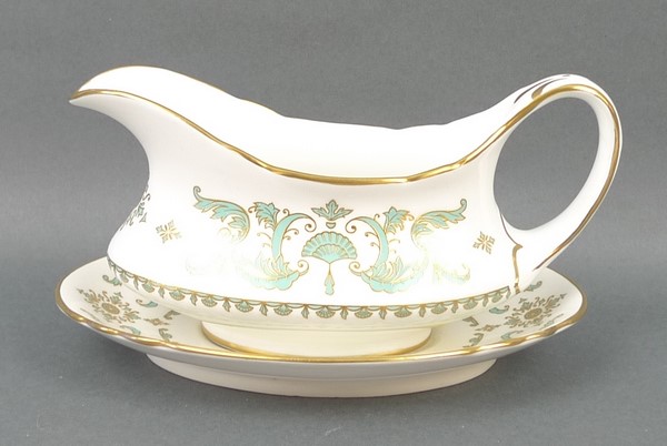 A Crown Staffordshire porcelain part din