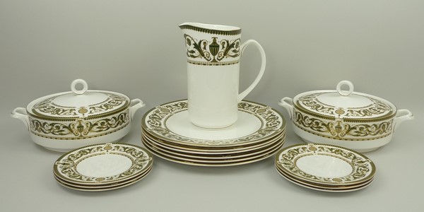 A Royal Worcester porcelain part dinner - Image 2 of 2