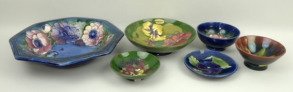 A quantity of Moorcroft pottery, compris