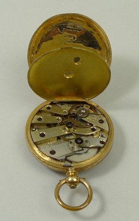 A lady's 18ct gold cased, open faced, ke - Image 4 of 4