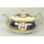 A Chamberlains Worcester porcelain tea pot, London shape, early 19th century, reserve painted with