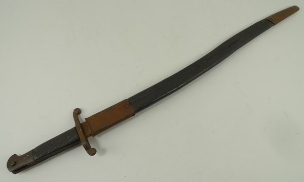 A French WWI bayonet with scabbard. - Image 3 of 4