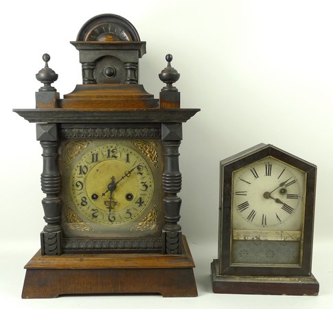 An oak cased bracket clock with brass dial, Roman numerals, striking, 17 by 9 by 24cm,