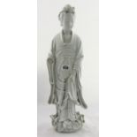 A large Dehua figure of Guanyin, 19th/20