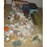 A quantity of decorative ceramics, inclu