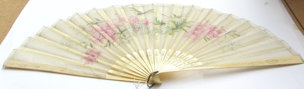 A Continental painted silk/lace fan, late 19th century, detailed with a dragonfly amongst flowers