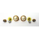 A pair of mabe pearl earclips, detailed 14KP,